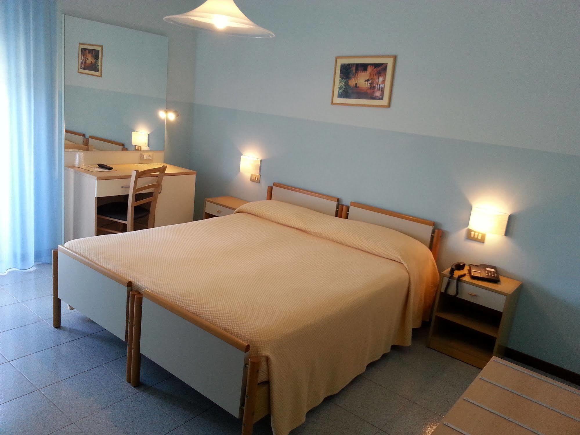 Hotel Marolda Sirmione Esterno foto