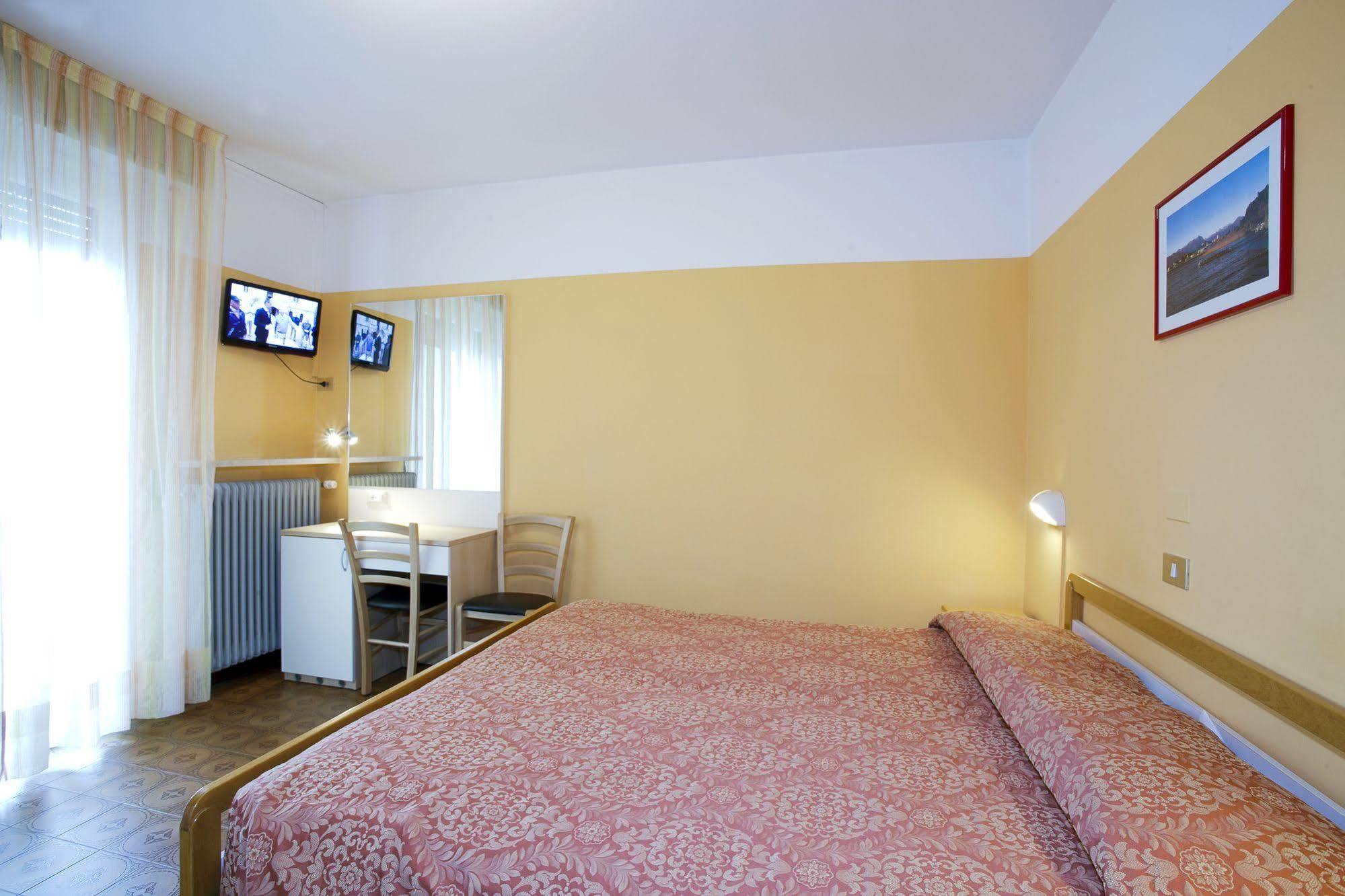 Hotel Marolda Sirmione Esterno foto